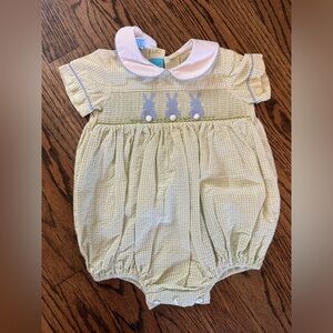 Claire & Charlie Boys Green Seersucker Smocked Bunny Bubble, Size 6M